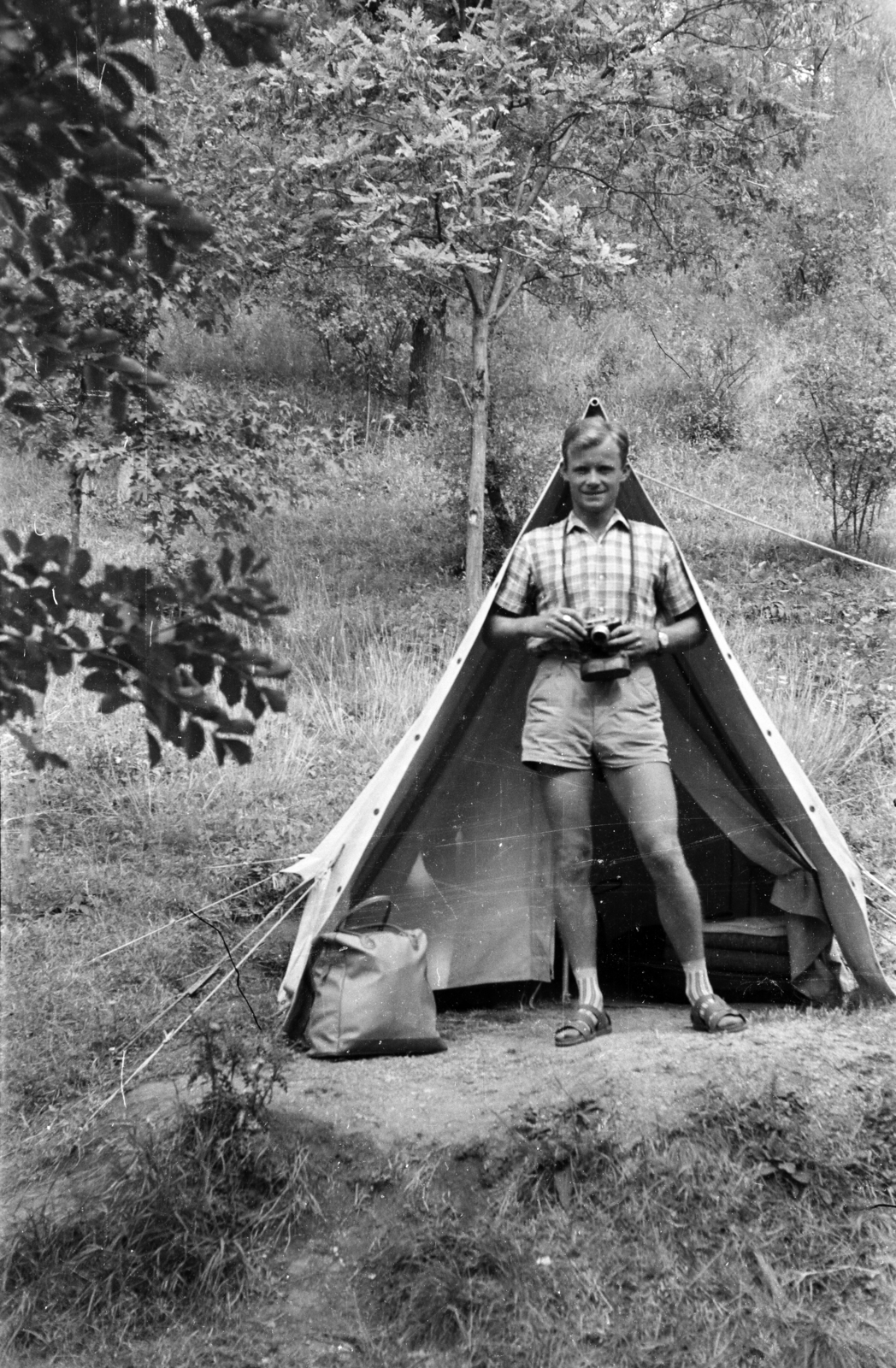 1963, Lipovits Károly, tent, camera, Fortepan #271907