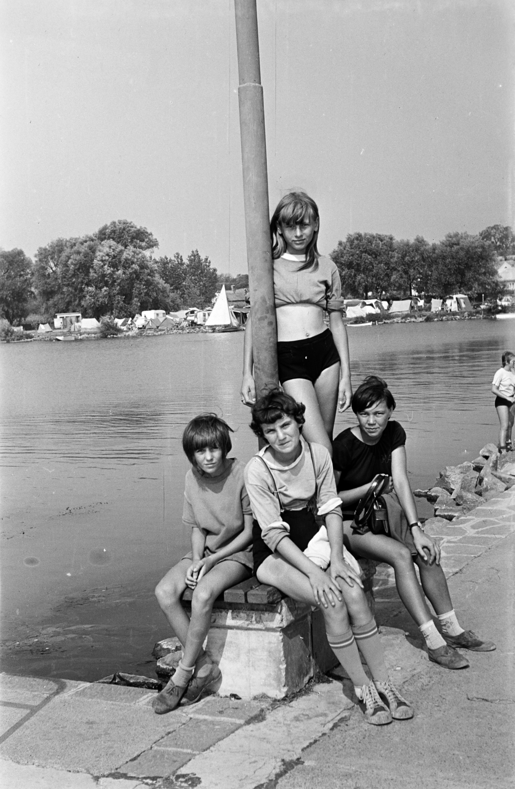 Hungary, Balatongyörök, a felvétel a mólónál készült., 1971, Lipovits Károly, Fortepan #271911