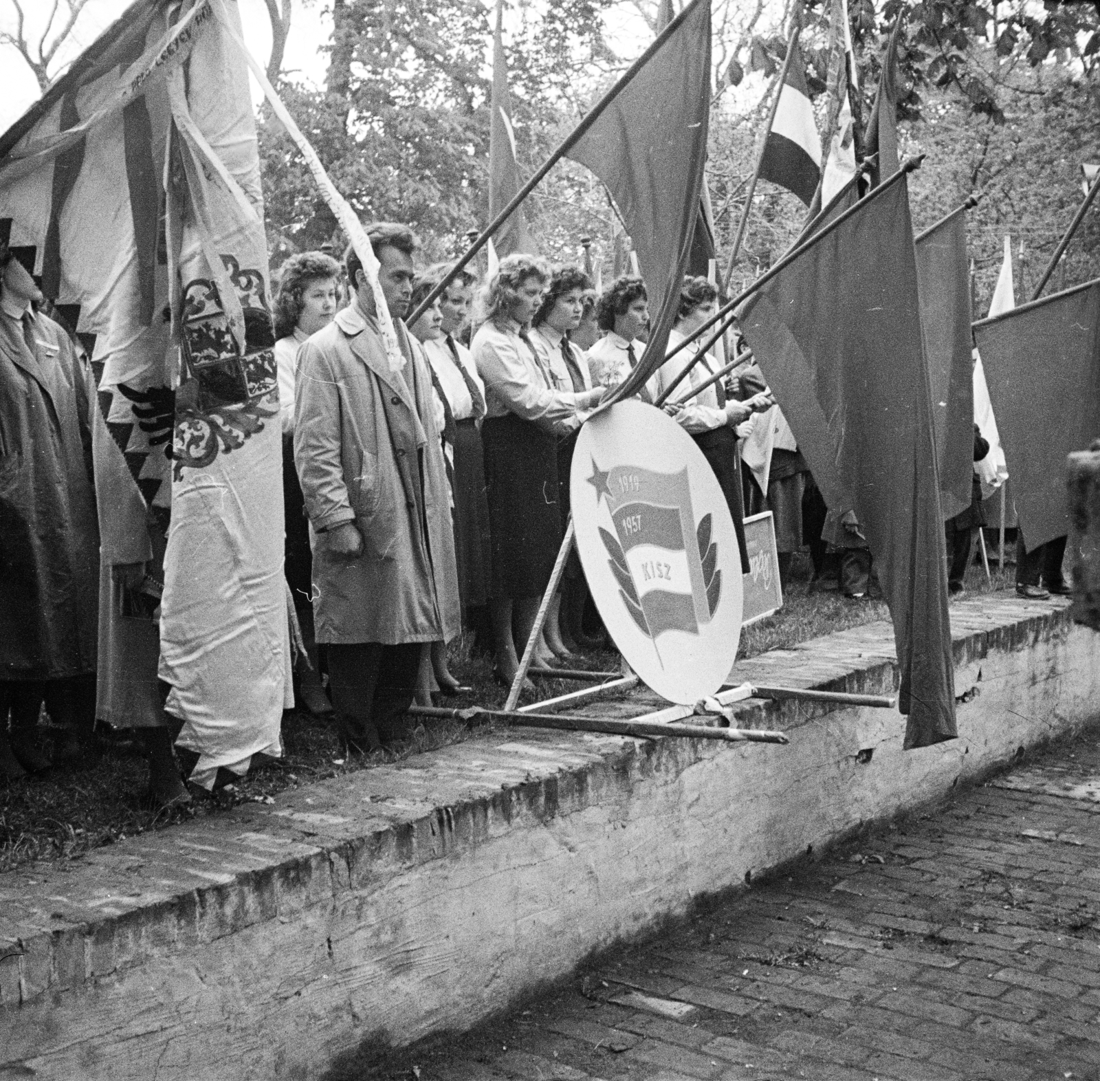 1958, Lipovits Károly, flag, youth, Fortepan #271962