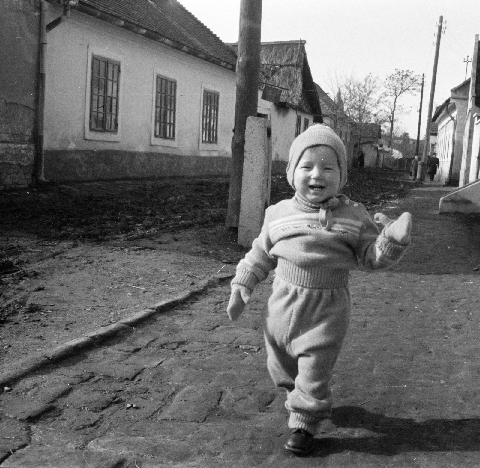 1955, Lipovits Károly, smile, street view, cap, gloves, dirt road, kid, Fortepan #271973