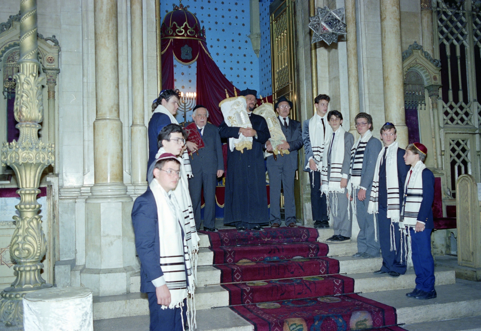 Hungary, Budapest VII., a felvétel a Dohány utcai zsinagógában készült., 1989, Iványi László, Budapest, Fortepan #272270