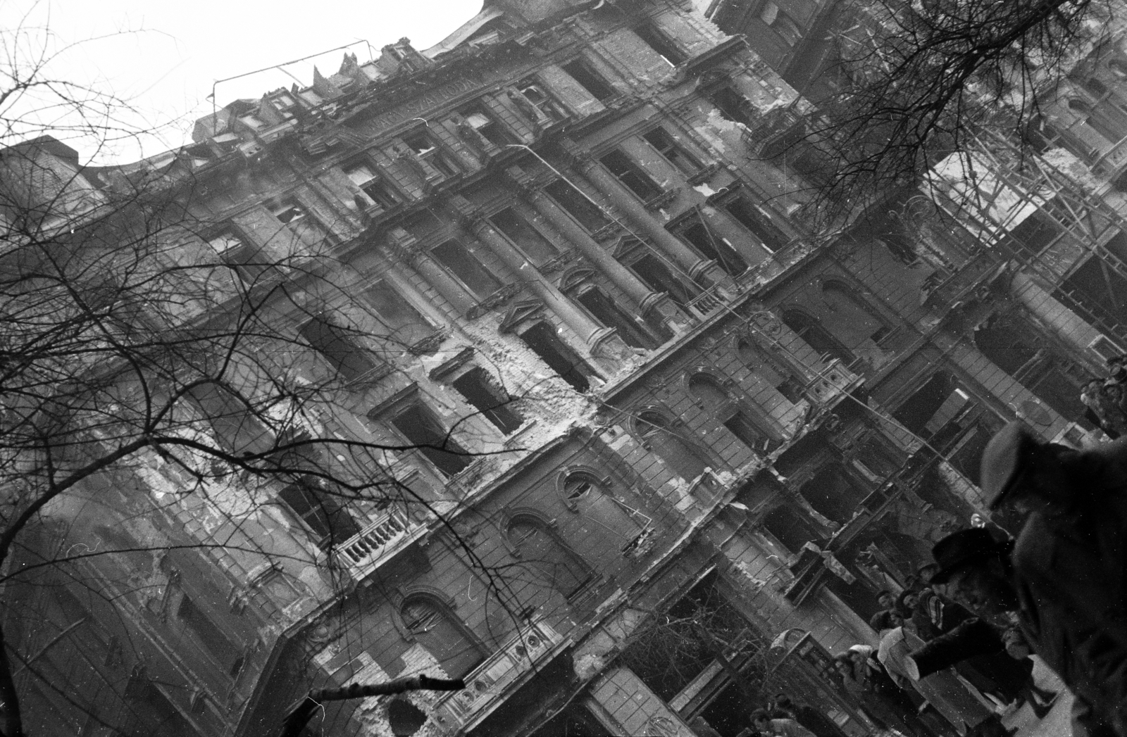 Hungary, Budapest VII., Erzsébet (Lenin) körút 43-49., a romos Royal szálló., 1956, Papp Dezső, damaged building, revolution, Budapest, slanted, Fortepan #272729