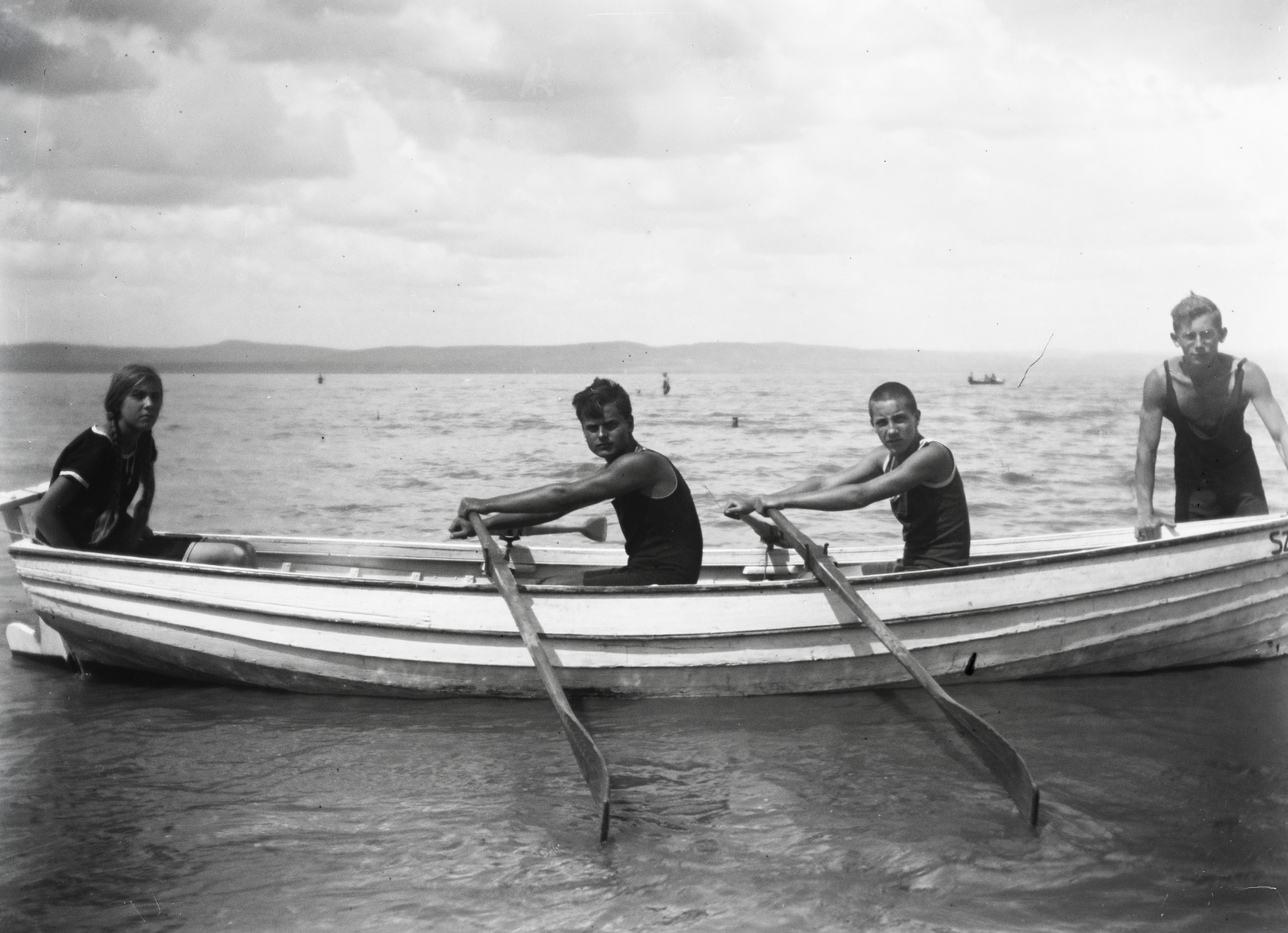 Hungary, Balatonszemes, 1915, Flanek-Falvay-Kováts, boat, paddling, Fortepan #272931