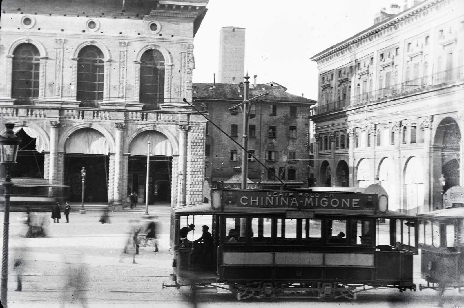 Italy, Bologna, Piazza Maggiore, balra a Palazzo del Podestà., 1908, Flanek-Falvay-Kováts, Best of, tram, ad, hair care, Fortepan #272964