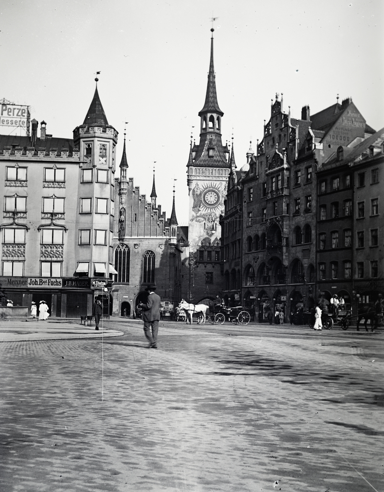 Germany, Munich, Marienplatz, középen a régi városháza (Altes Rathaus)., 1912, Flanek-Falvay-Kováts, monument, tower, Fortepan #272973
