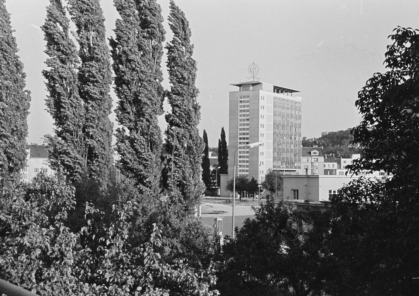 Czech Republik, Brno, a Vásárváros irodaépülete., 1963, Schermann Ákos, Fortepan #273023