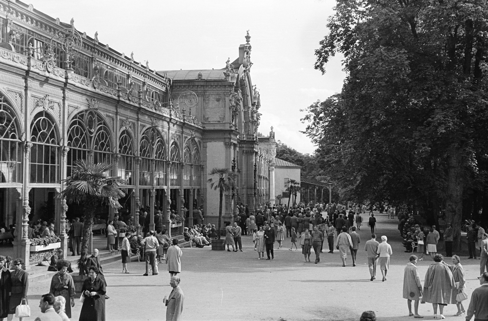 Czech Republik, Mariánské Lázne, Kolonnád., 1963, Schermann Ákos, Fortepan #273028