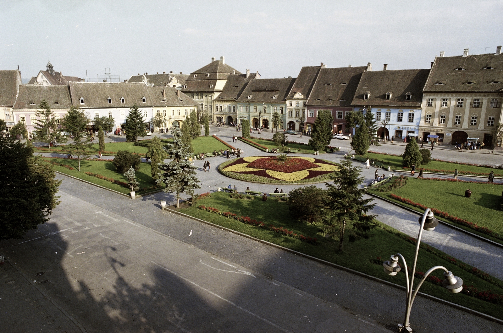 Romania,Transylvania, Sibiu, Nagy tér (Piata Mare), a város főtere., 1981, Schermann Ákos, Fortepan #273120