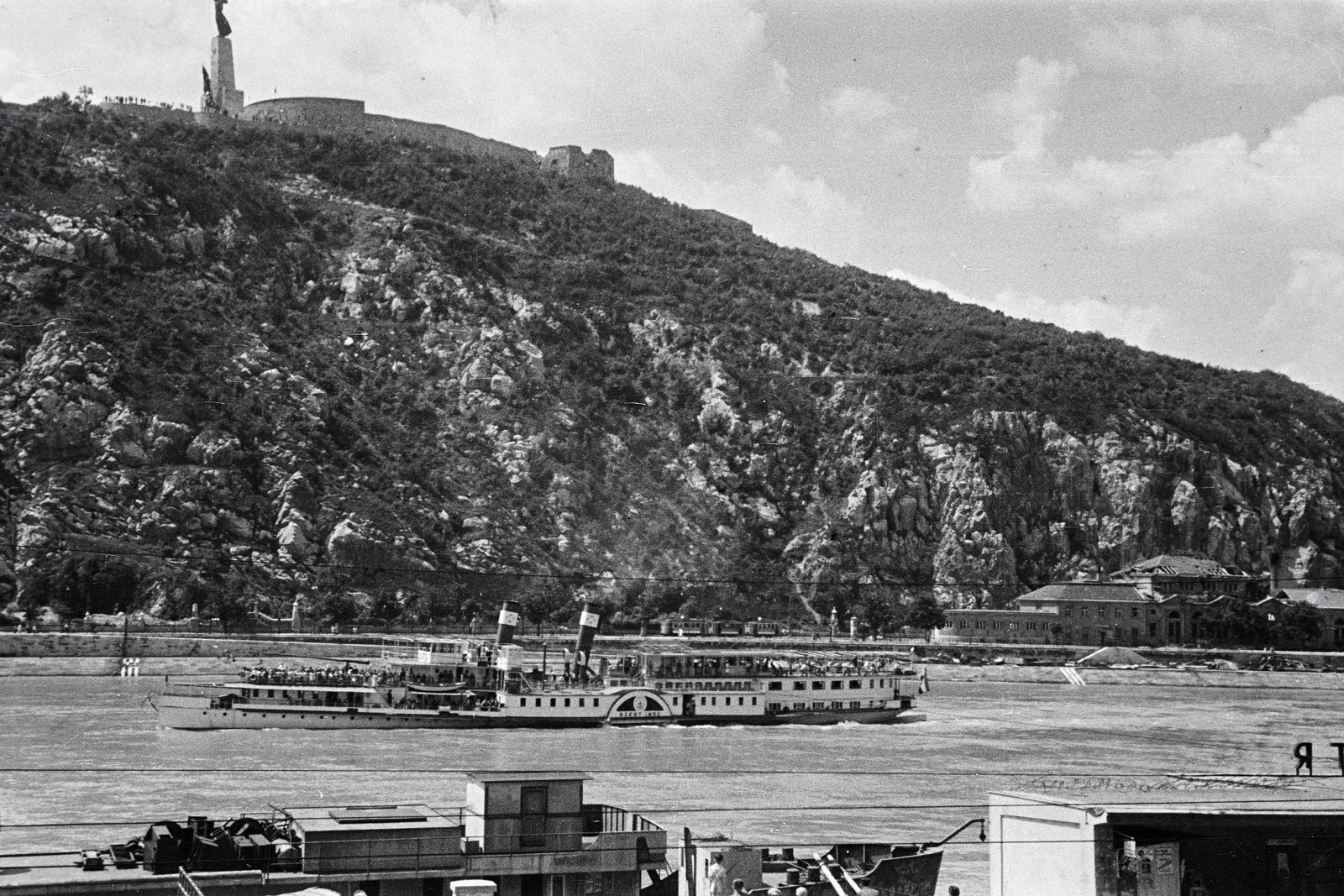 1949, Kern család, látkép, hajókémény, hegyoldal, sétahajó, Fortepan #273258