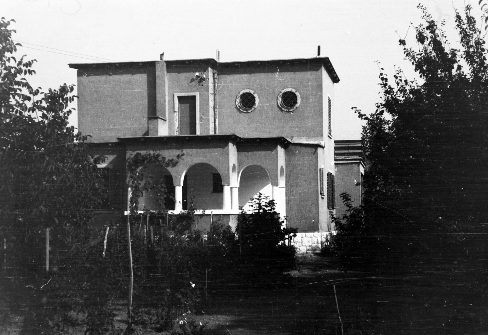 Hungary,Danube Bend, Nagymaros, Antal Sándor építész Duna-parti villája, később a bős-nagymarosi vízlépcsőrendszer építésekor lebontották., 1960, Kern család, building, Fortepan #273403