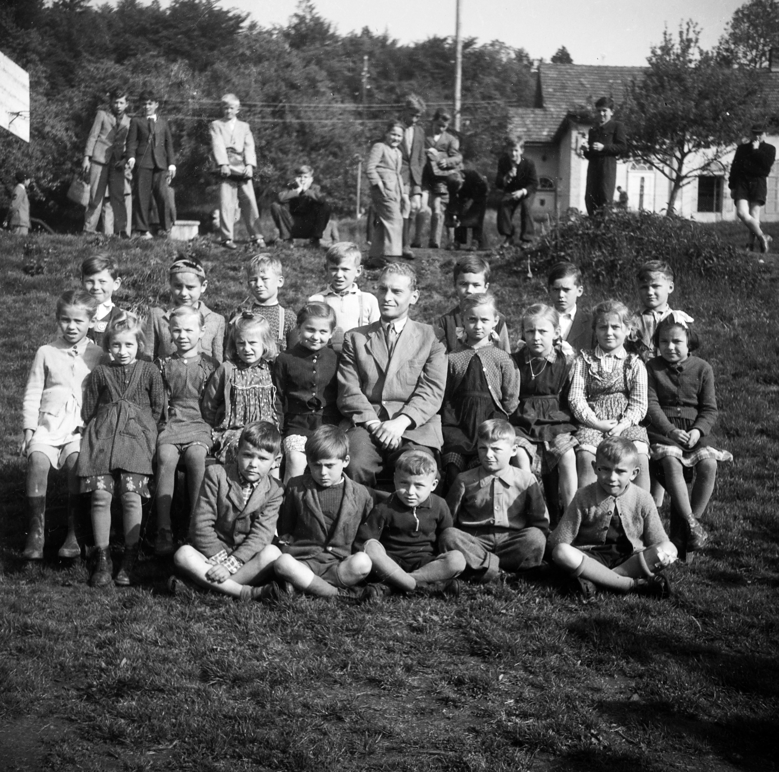 1954, Vargha Zsuzsa, class photo, Fortepan #273410