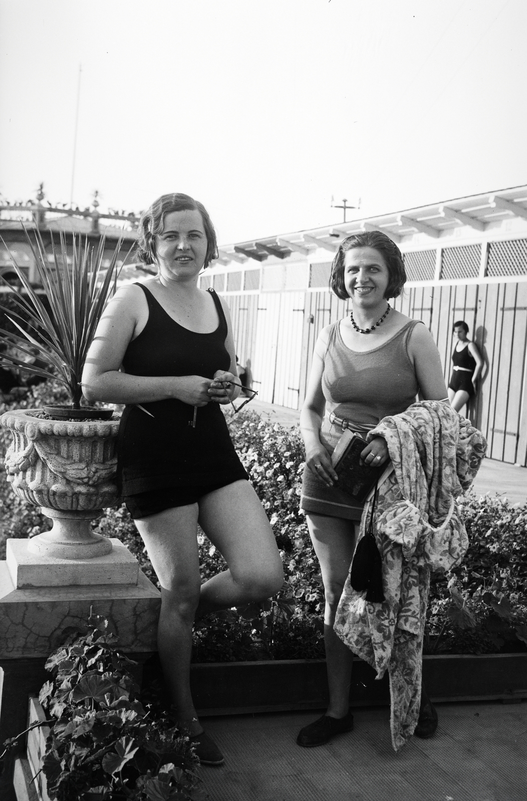 1937, Vargha Zsuzsa, bathing suit, Fortepan #273415