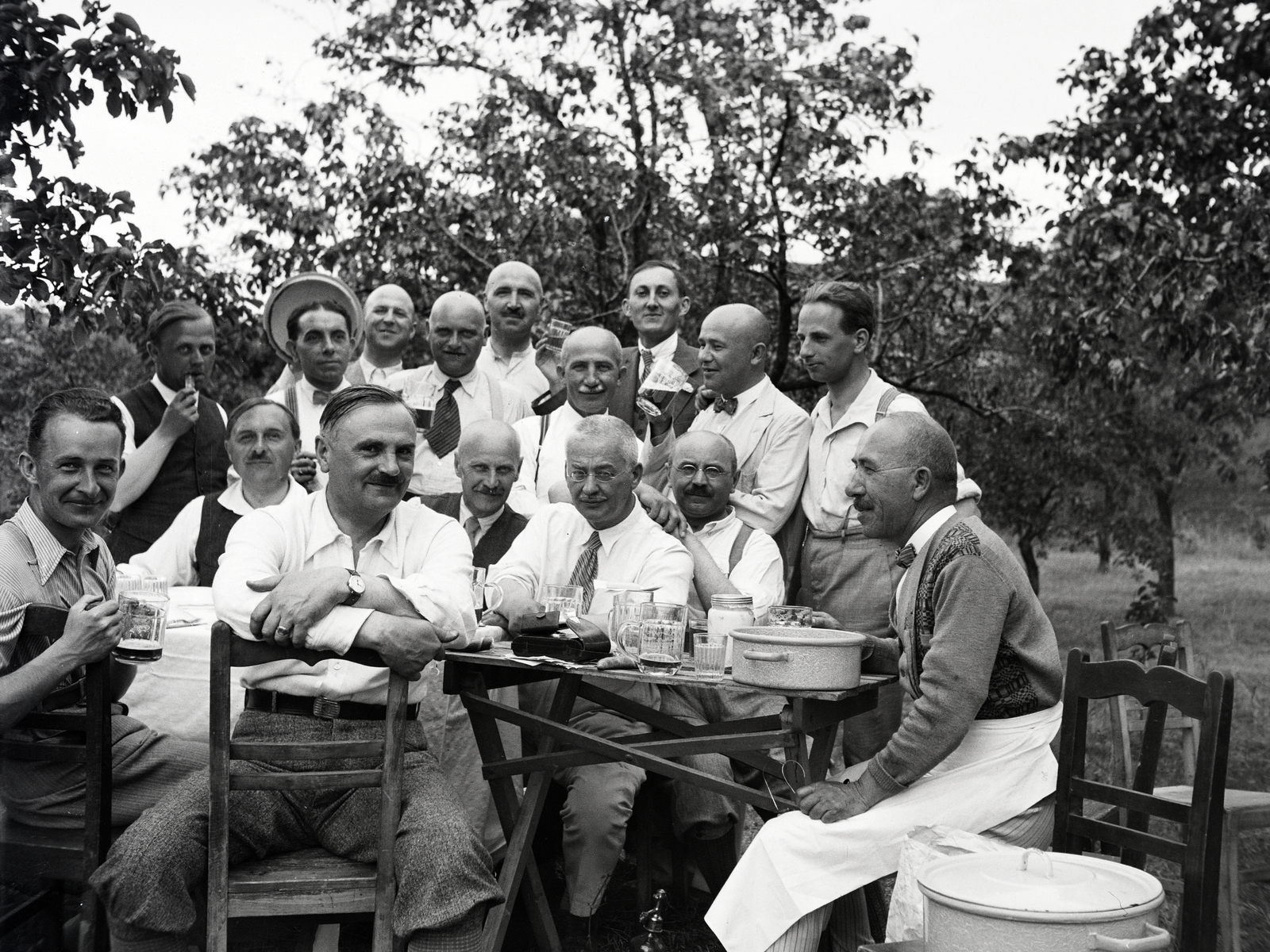 1935, Vargha Zsuzsa, Best of, teacher, garden, Fortepan #273469