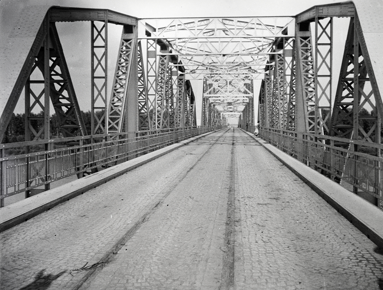 1936, Vargha Zsuzsa, bridge, riveted steel, Fortepan #273520