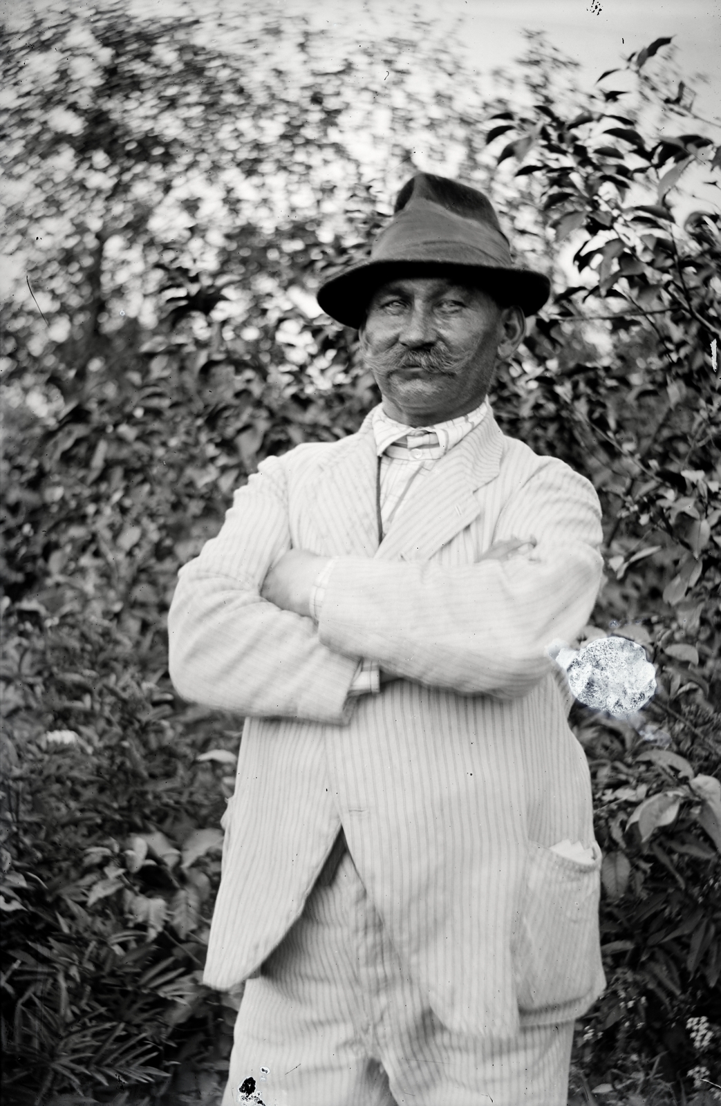 1917, Tamássy Andrea, hat, man, moustache, arms crossed over the chest, Fortepan #273687