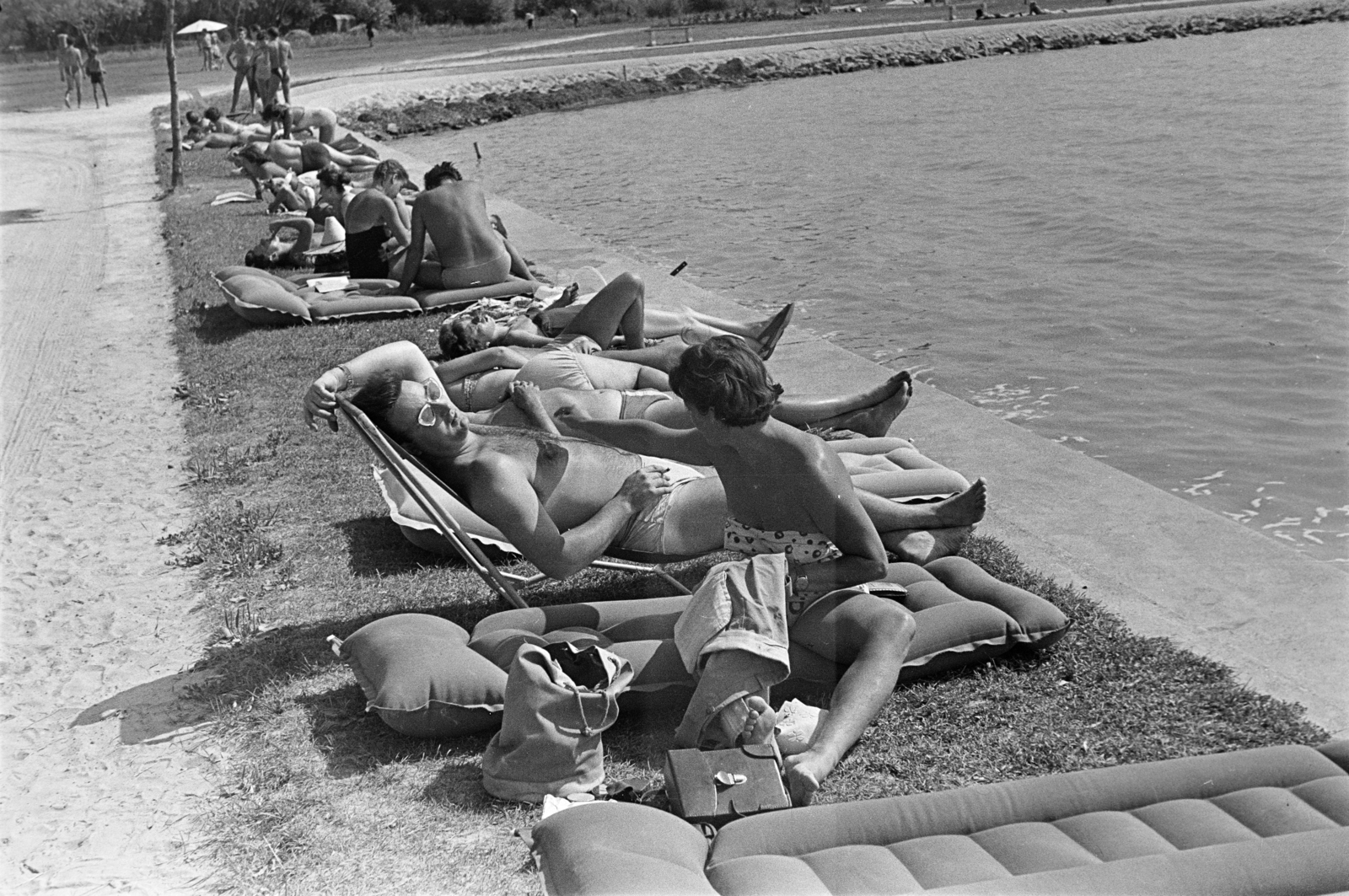 1969, Szilvási hagyaték, shore, air mattress, sunbathe, Fortepan #273730