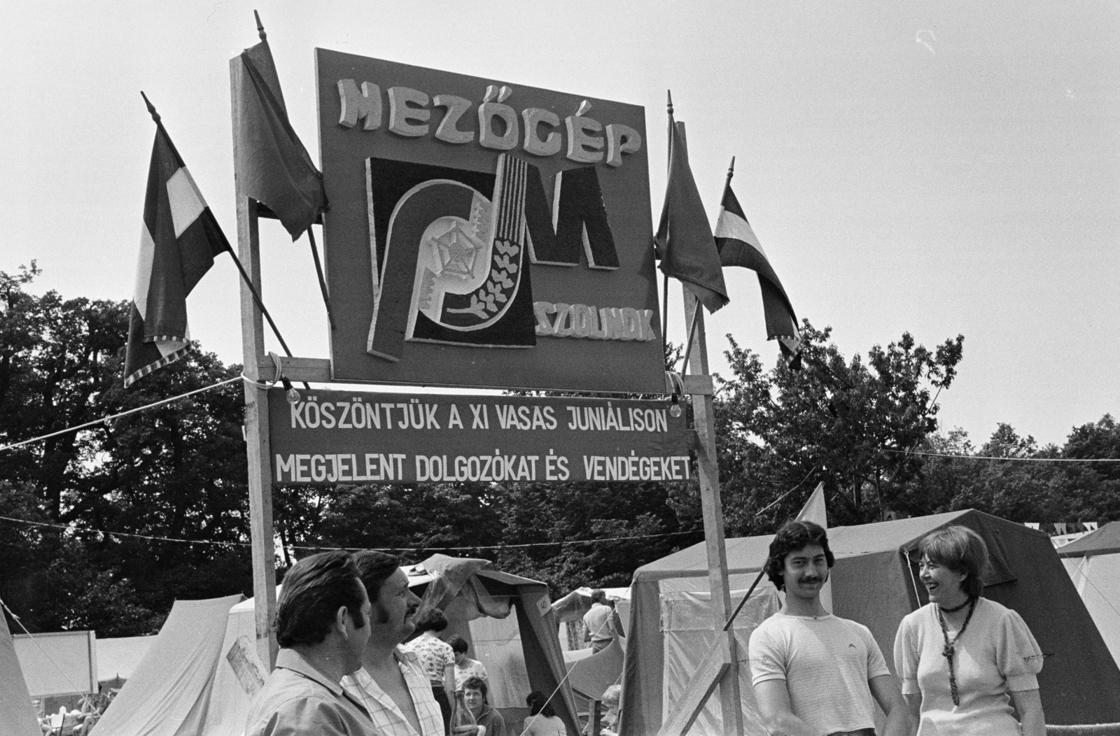 1973, Szilvási hagyaték, tent, banner, Fortepan #273849