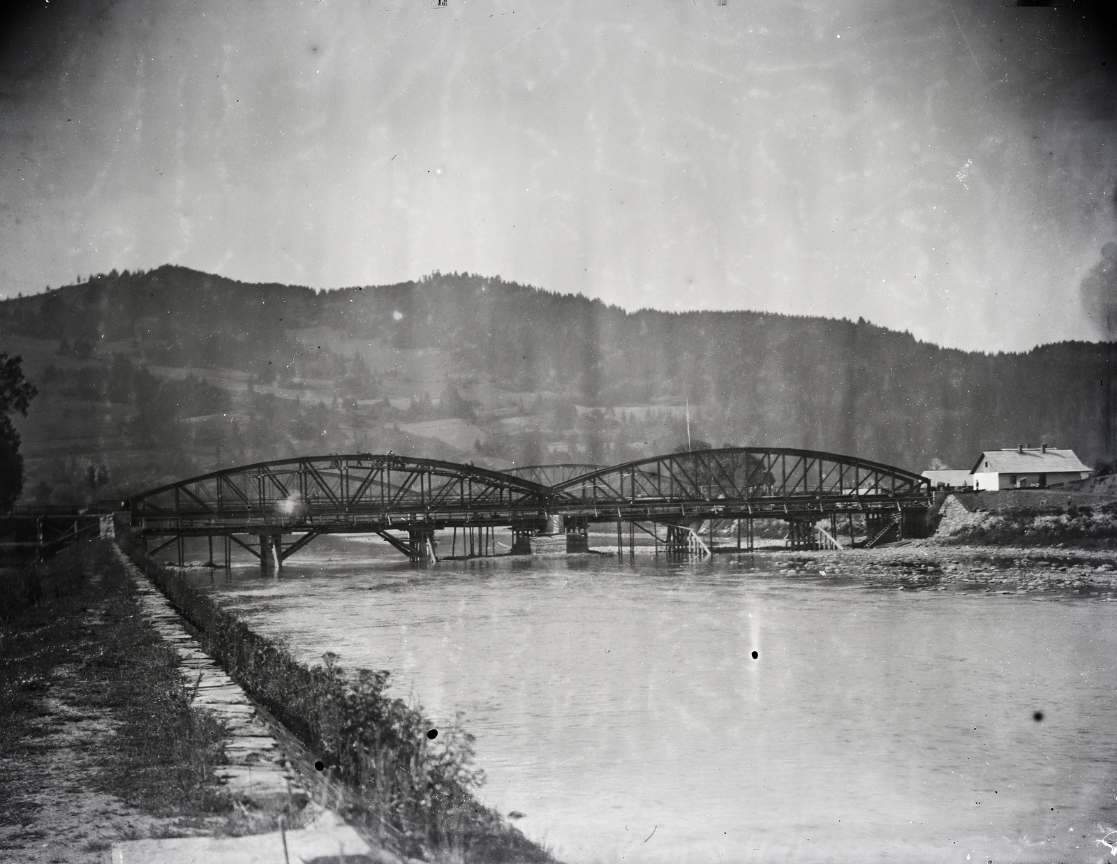 Slovakia, Dolný Kubín, a vasúti híd építése az Árva folyón, a felvétel 1898-ban készült., 1900, Bachler család, bridge, Fortepan #273940