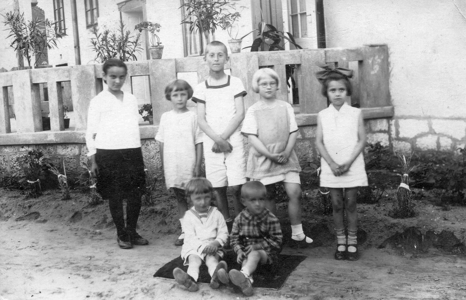 1929, Mészöly Leonóra, yard, tableau, terrace, summer, kids, oleander, Fortepan #27457