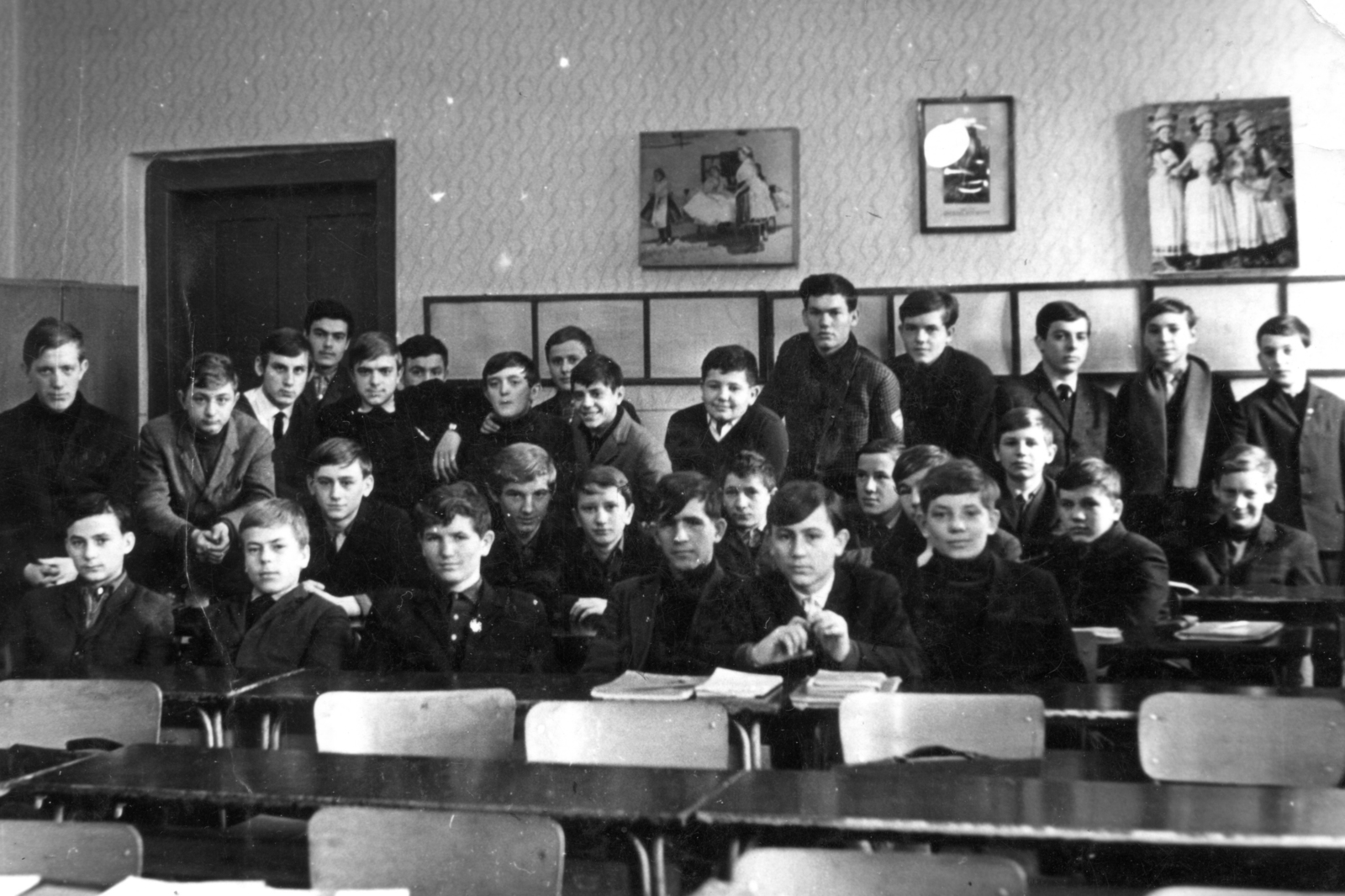 1967, Oroszki Ottó, class photo, classroom, picture in picture, Fortepan #274622