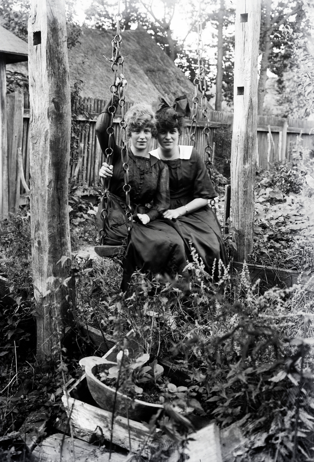 1914, Sibinger János, swing, ribbon, portrait, garden, Fortepan #274679