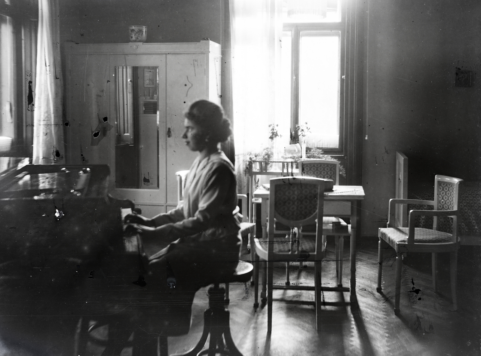 1918, Sibinger János, interior, piano, Fortepan #274845