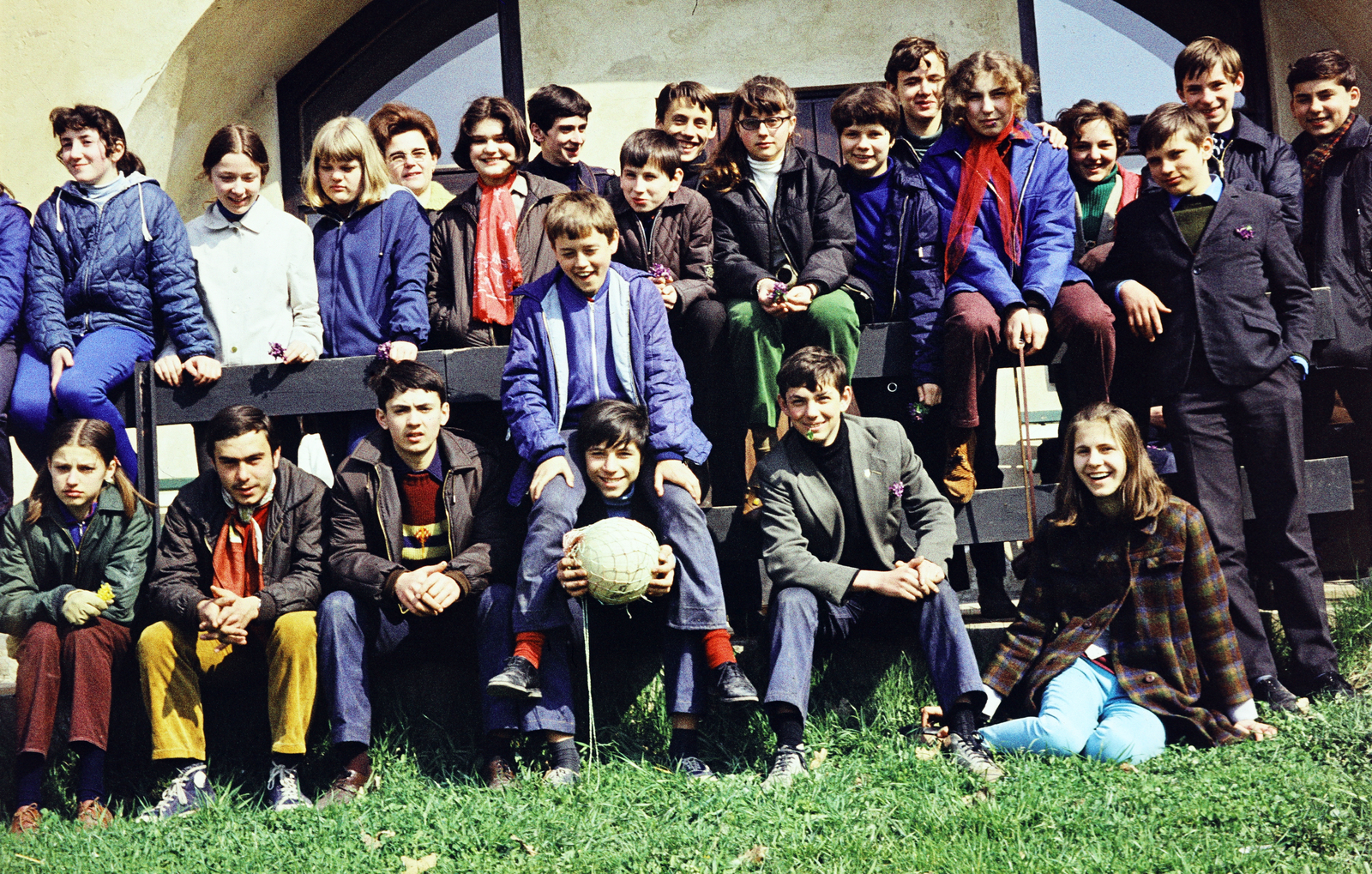 Hungary, Szigetvár, a felvétel a várban lévő ifjúsági szállás előtt készült., 1971, Kristek Pál, Best of, Fortepan #274874