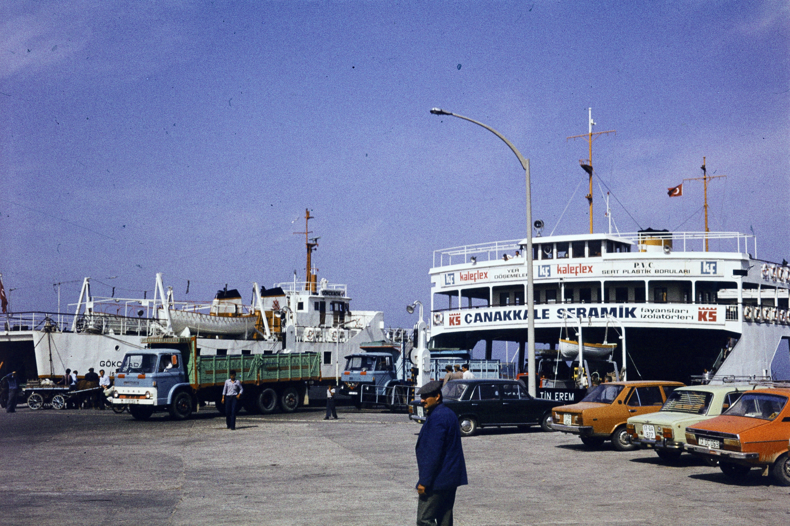 Turkey, Istanbul, kompkikötő a Boszporuszon, a Galata híd mellett., 1978, Kristek Pál, Fortepan #274986