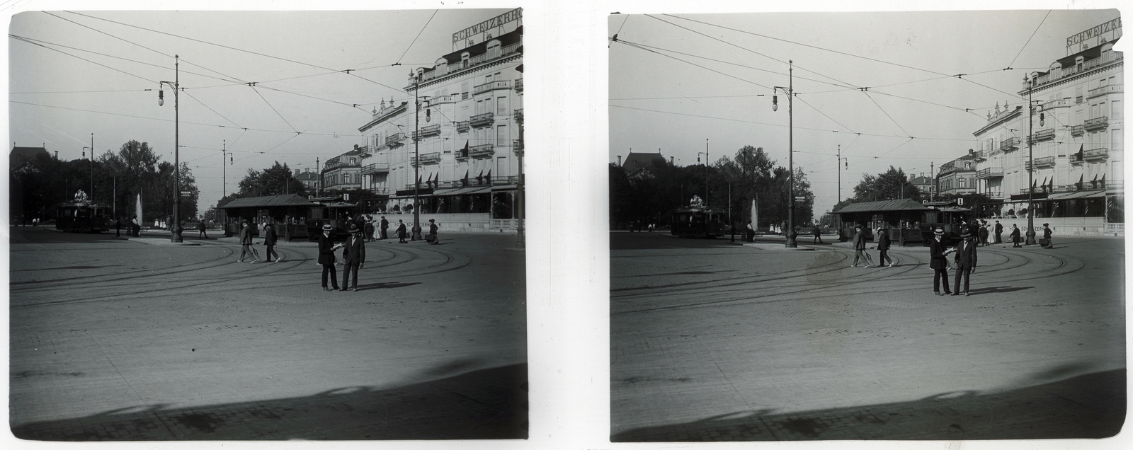 Svájc, Bázel, Centralbahnplatz, jobbról a Hotel Schweizerhof, balra a háttérben a Strassburger Denkmal., 1910, Schoch Frigyes, villamos, sztereófotó, viszonylatszám, Fortepan #27514