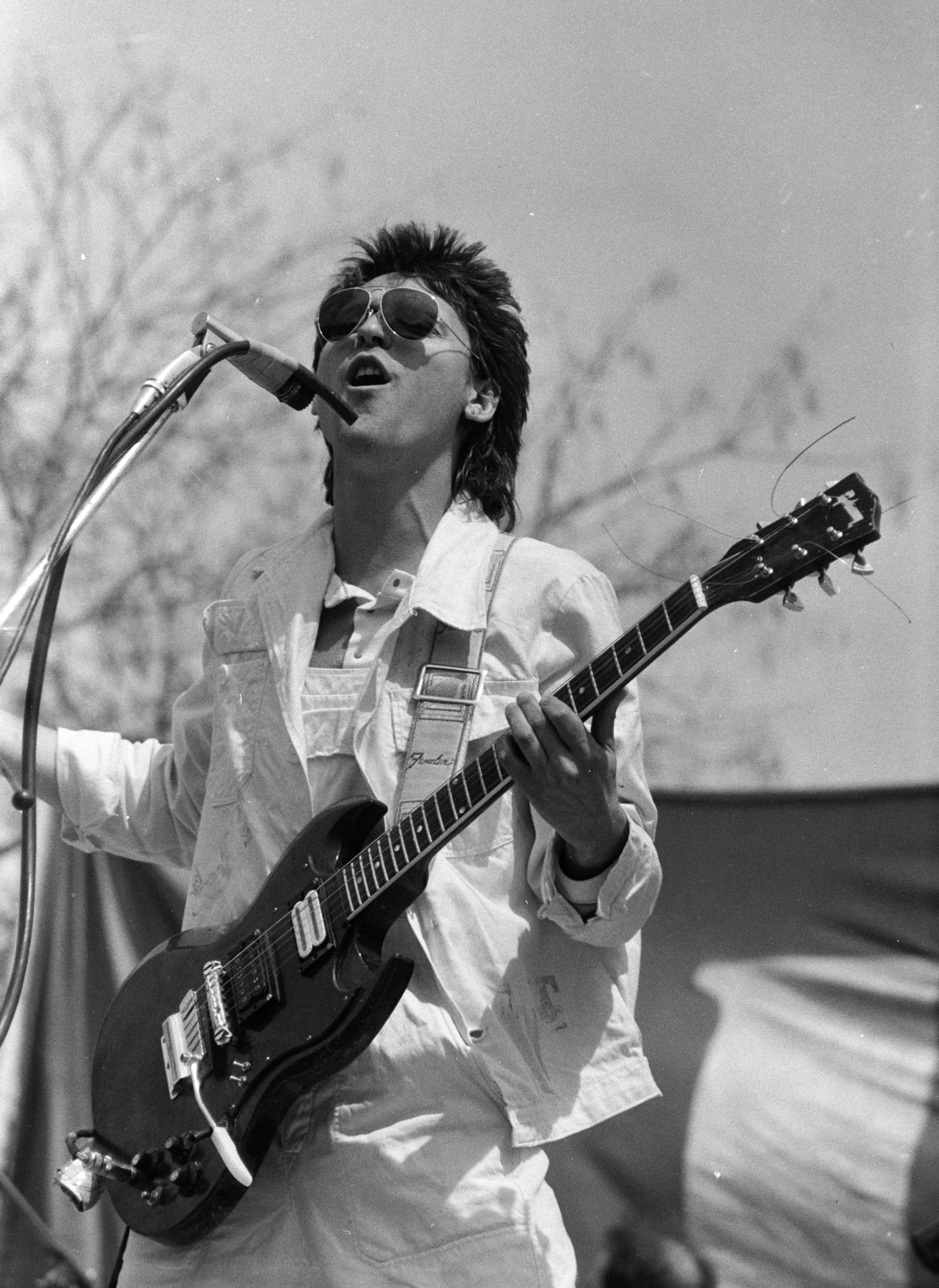 Hungary, Tabán, Budapest I., a Mini együttes és az LGT együttes közös koncertje 1982. május 2-án. Karácsony János., 1982, Hidas Gyula, Budapest, electric guitar, musician, shades, Best of, Fortepan #275449