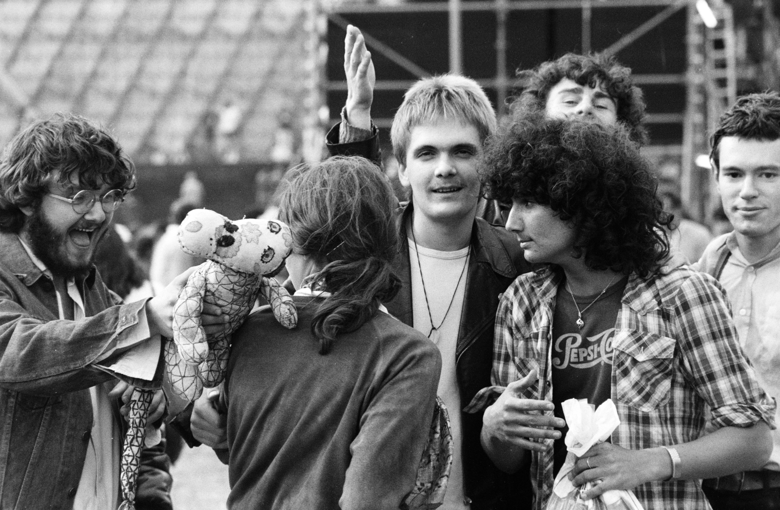 Hungary, Pilisborosjenő, a felvétel a Fenevad Fesztiválon, a Grizzly II: The Concert című film forgatása alkalmával készült., 1983, Hidas Gyula, Pepsi-brand, hairdo, Fortepan #275757