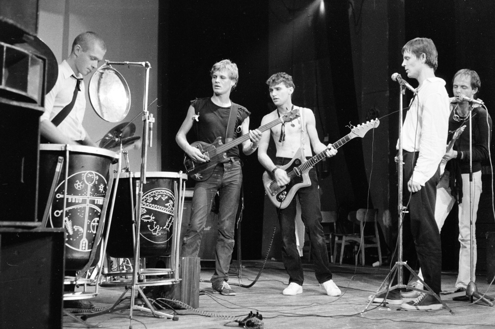 Hungary, Vágtázó Halottkémek., 1984, Hidas Gyula, Best of, drum, electric guitar, Fortepan #275861