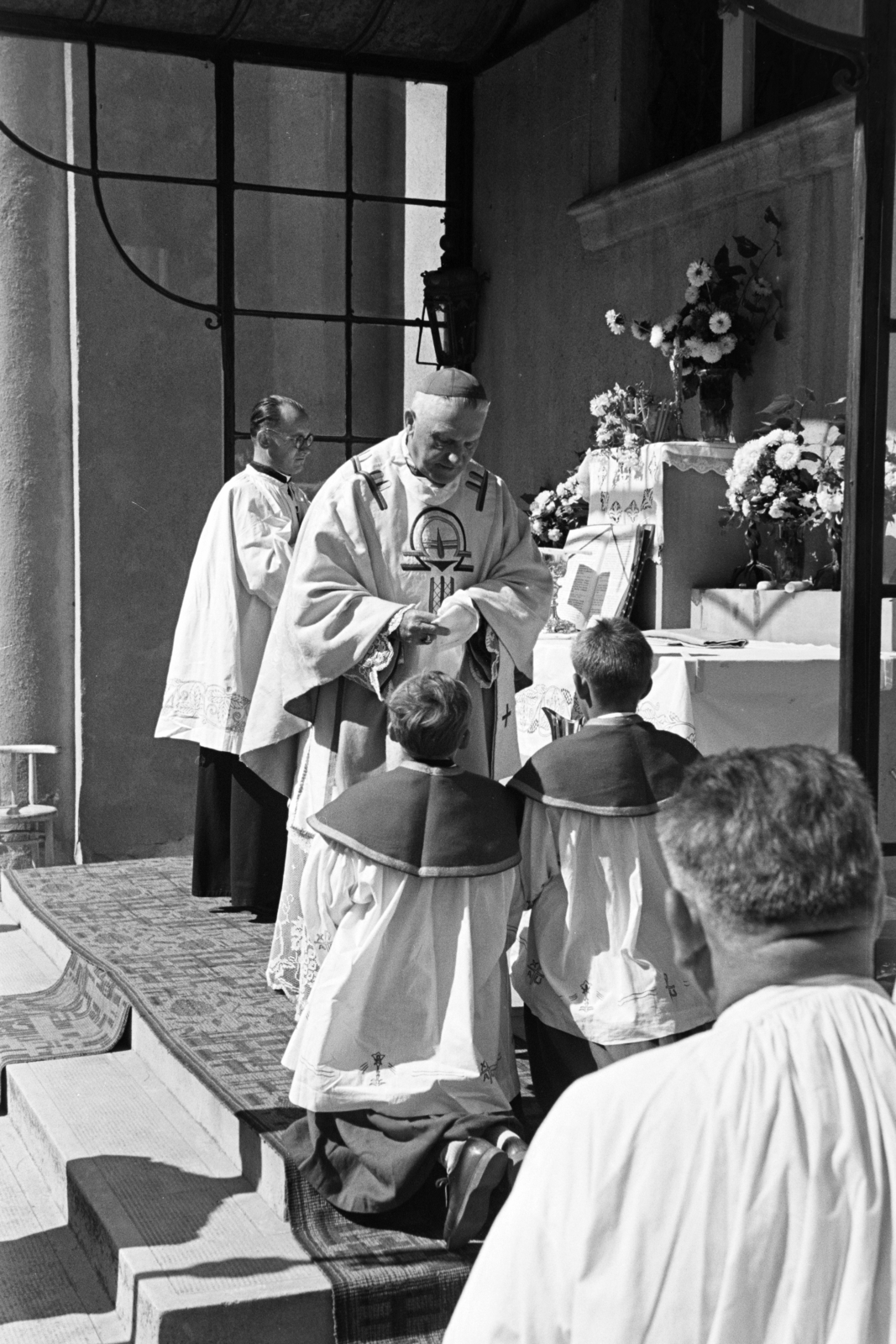 1960, Hámori Gyula, ministráns, térdepel, pap, oltár, Fortepan #276082