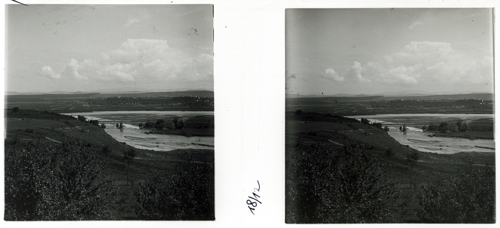 Romania,Transylvania, Sighetu Marmației, az Iza folyó torkolata a Tiszánál. A túlparton Ukrajna, Aknaszlatina., 1910, Schoch Frigyes, bridge, stereophoto, Fortepan #27623