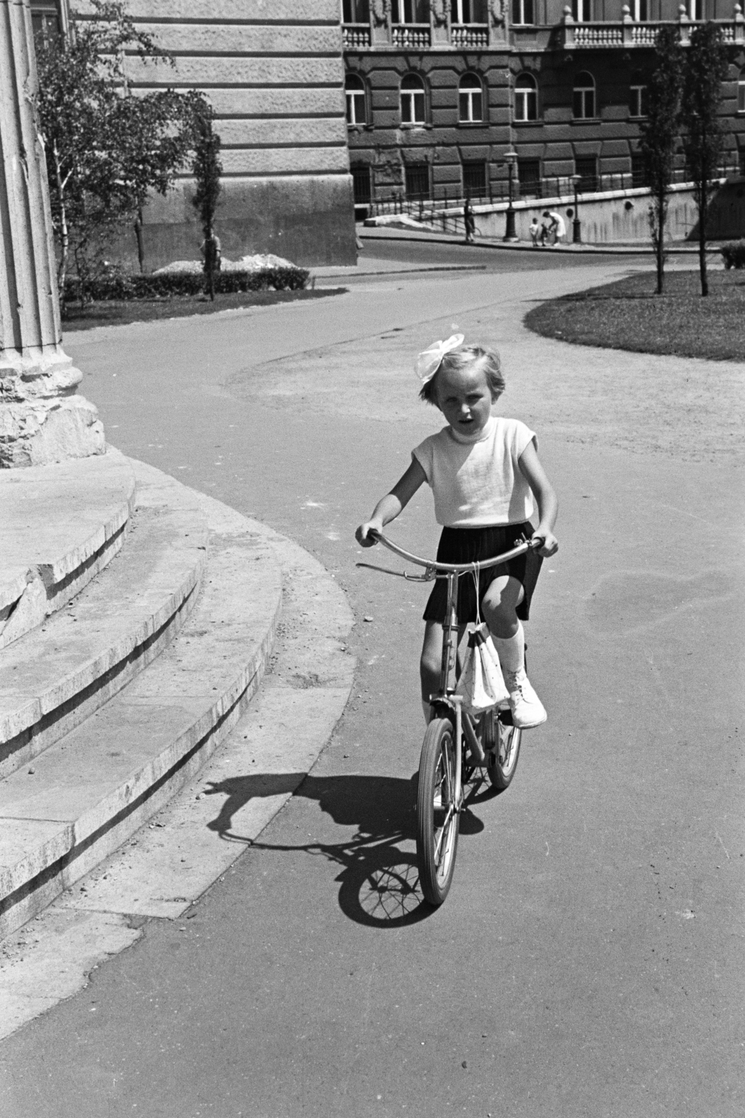 1956, Hámori Gyula, bicycle, ribbon, girl, Fortepan #276409