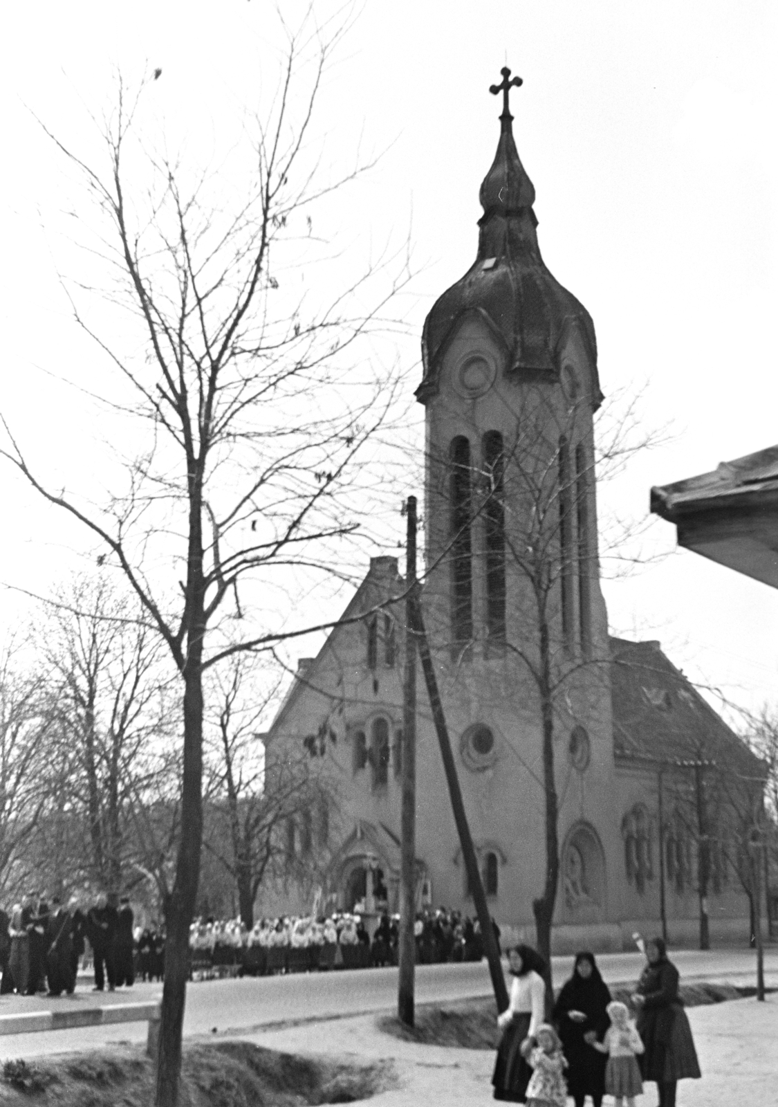 Hungary, Kerepes, Szabadság út, Szent Anna-templom., 1960, Hámori Gyula, erroneous photo, Fortepan #276596