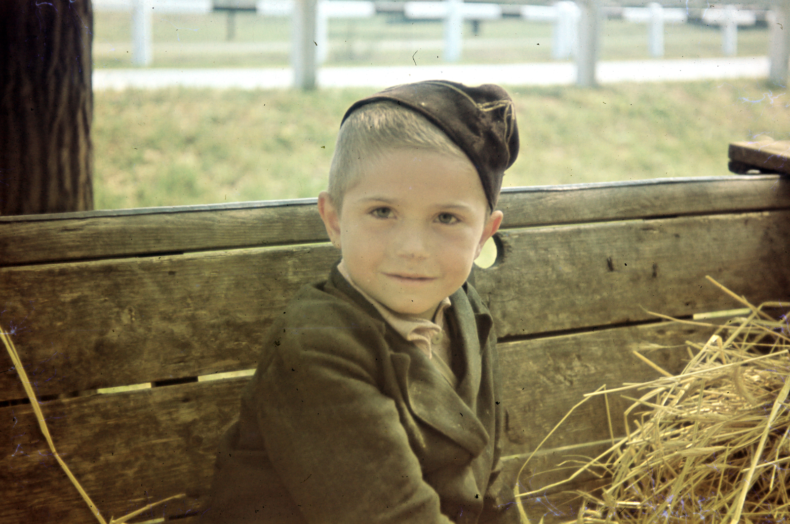 1941, Koncz Nándor, kid, smile, colorful, straw, Fortepan #276725