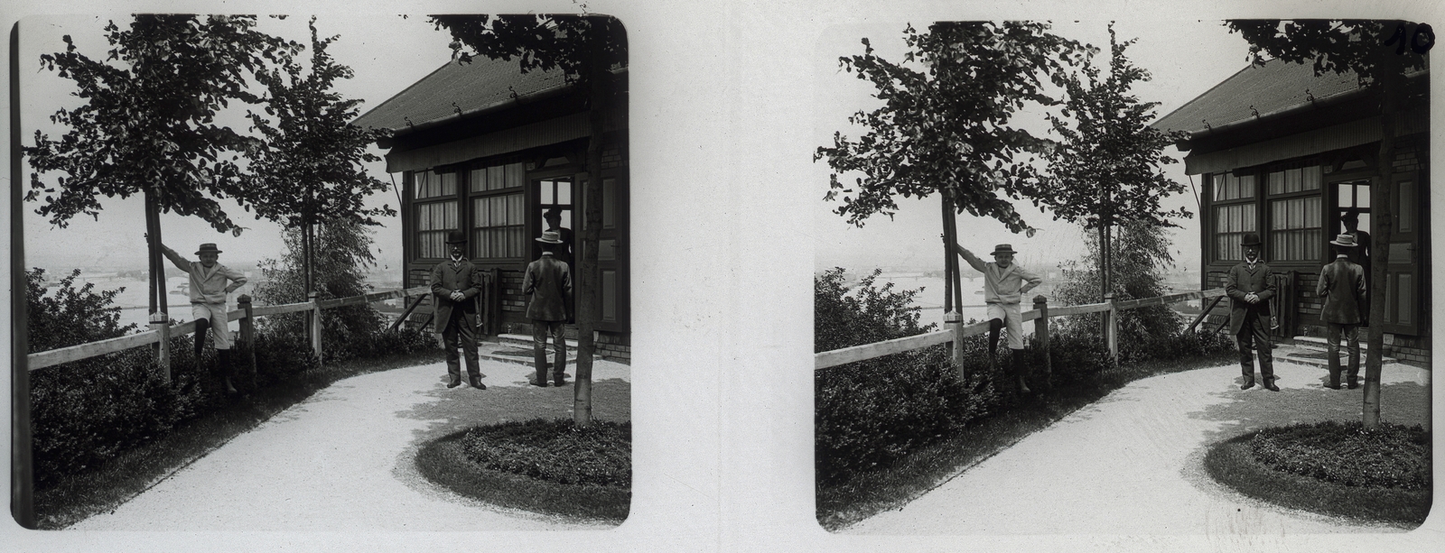 Hungary, Budapest I., nyaraló a Bérc utca környékén., 1901, Schoch Frigyes, holiday house, stereophoto, Budapest, sitting on a handrail, Fortepan #27761