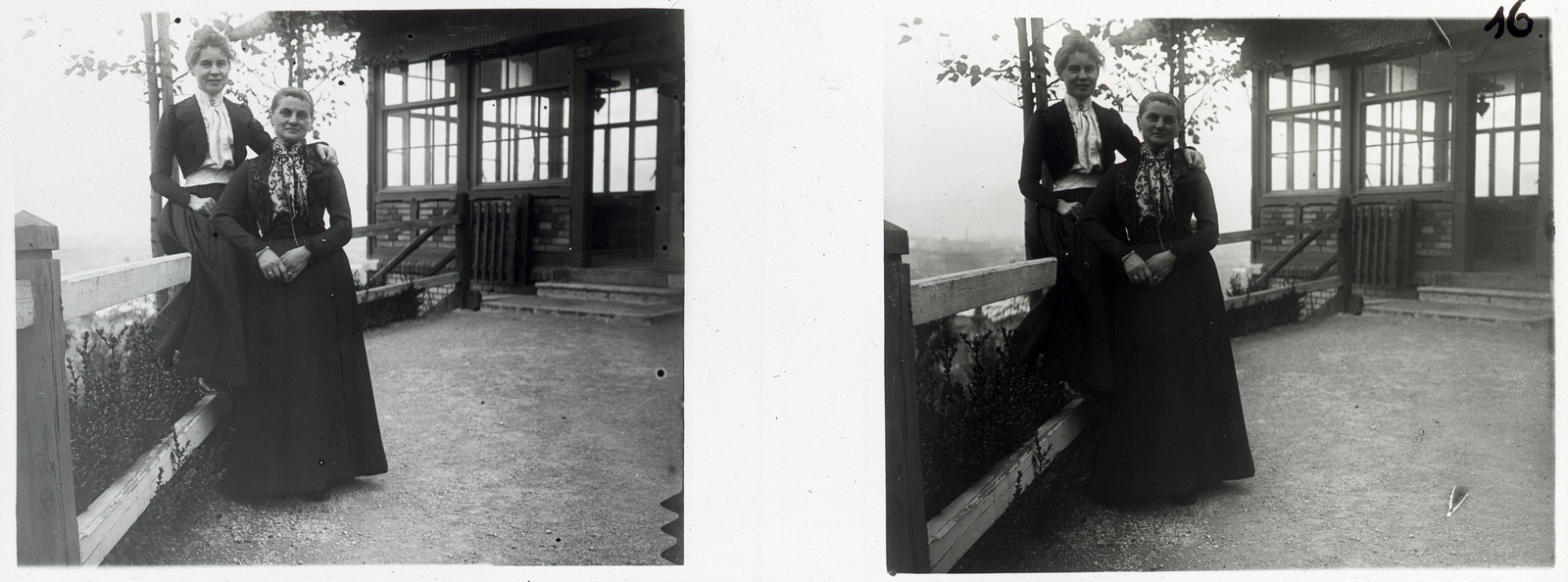 Hungary, Budapest I., nyaraló a Bérc utca környékén., 1901, Schoch Frigyes, holiday house, stereophoto, Budapest, arms around shoulders, sitting on a handrail, Fortepan #27767