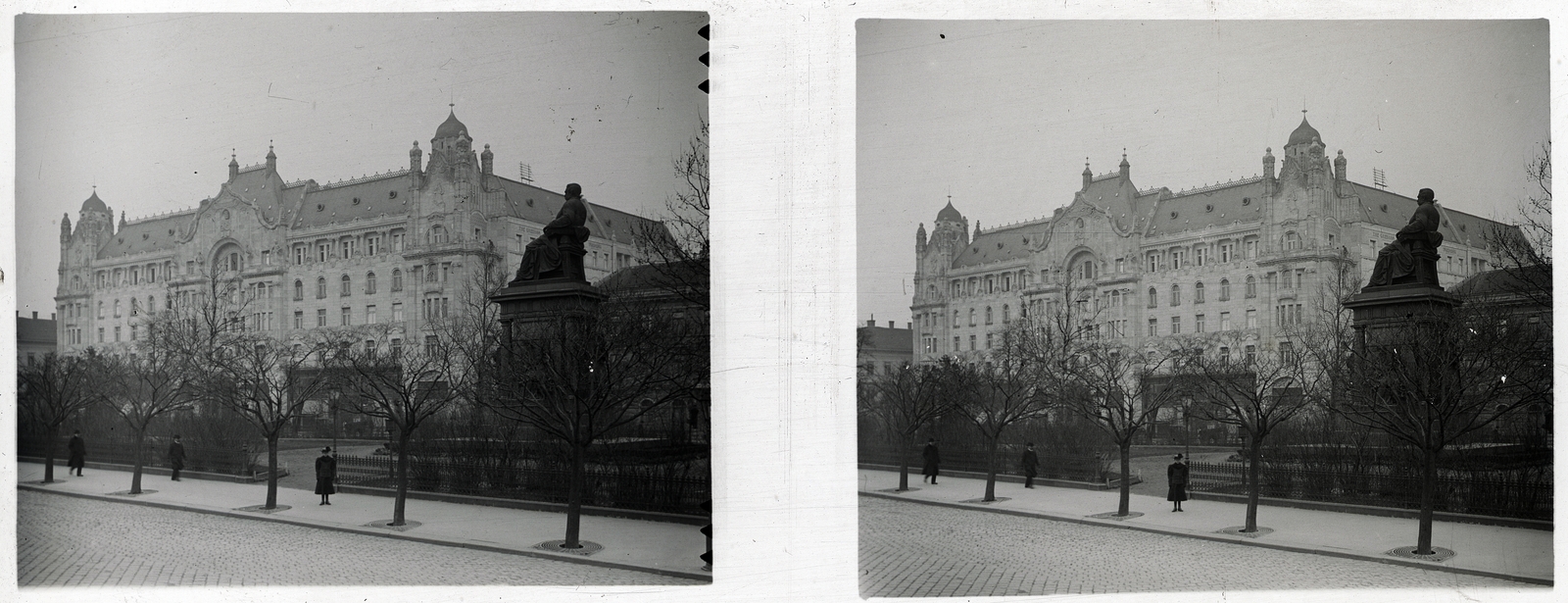 Hungary, Budapest V., Széchenyi István (Ferenc József) tér, Gresham-palota. Jobbra Deák Ferenc szobra., 1910, Schoch Frigyes, architectural heritage, sculpture, monument, hotel, architecture, Secession, palace, stereophoto, Budapest, Zsigmond Quittner-design, József Vágó-design, Ferenc Deák-portrayal, Art Nouveau architecture, Fortepan #27770
