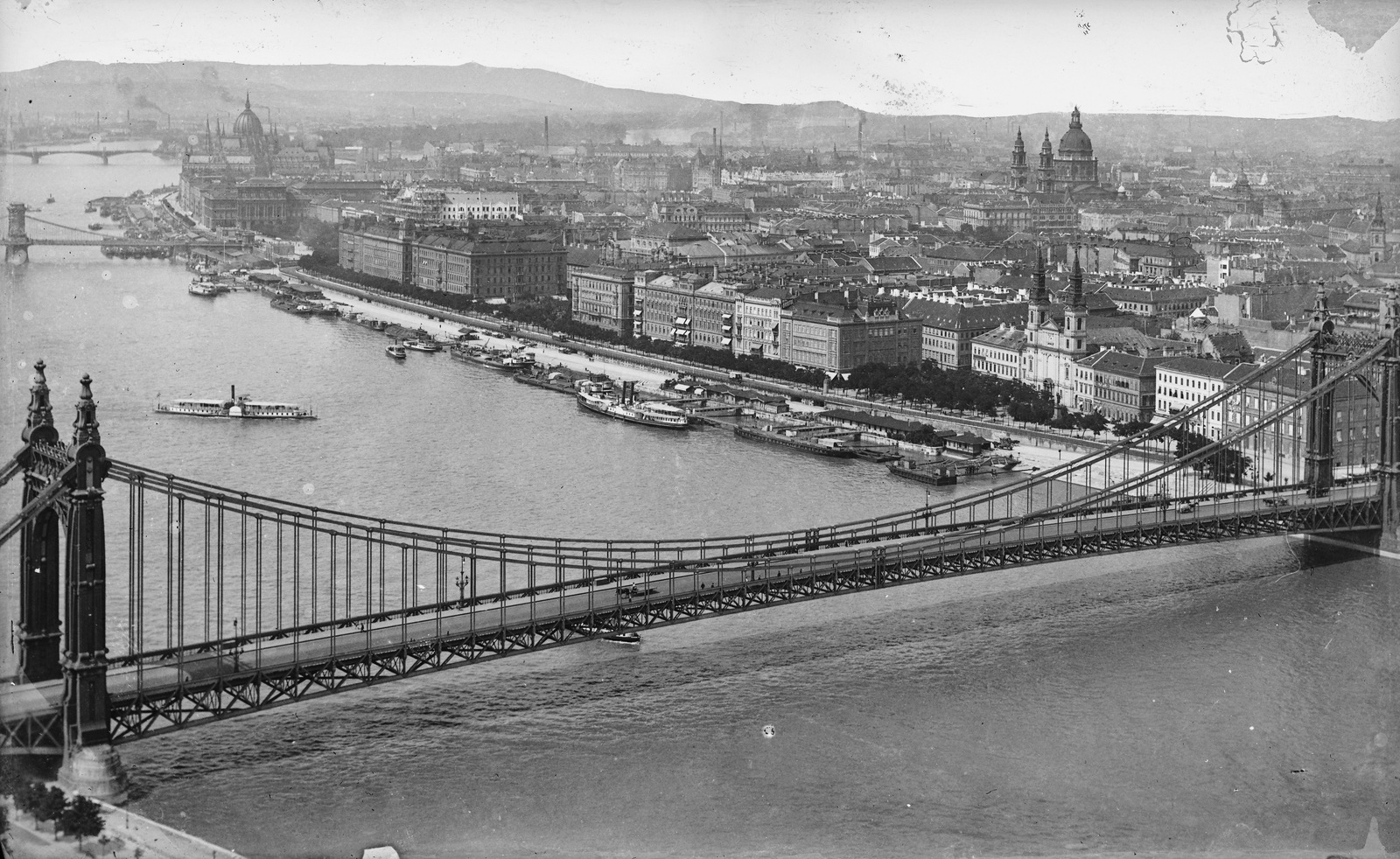 Hungary, Budapest I.,Budapest V., kilátás a Gellérthegyről az Erzsébet híd, a Dunakorzó és a pesti Belváros felé., 1906, Deutsche Fotothek / Brück und Sohn, Budapest, Fortepan #277778