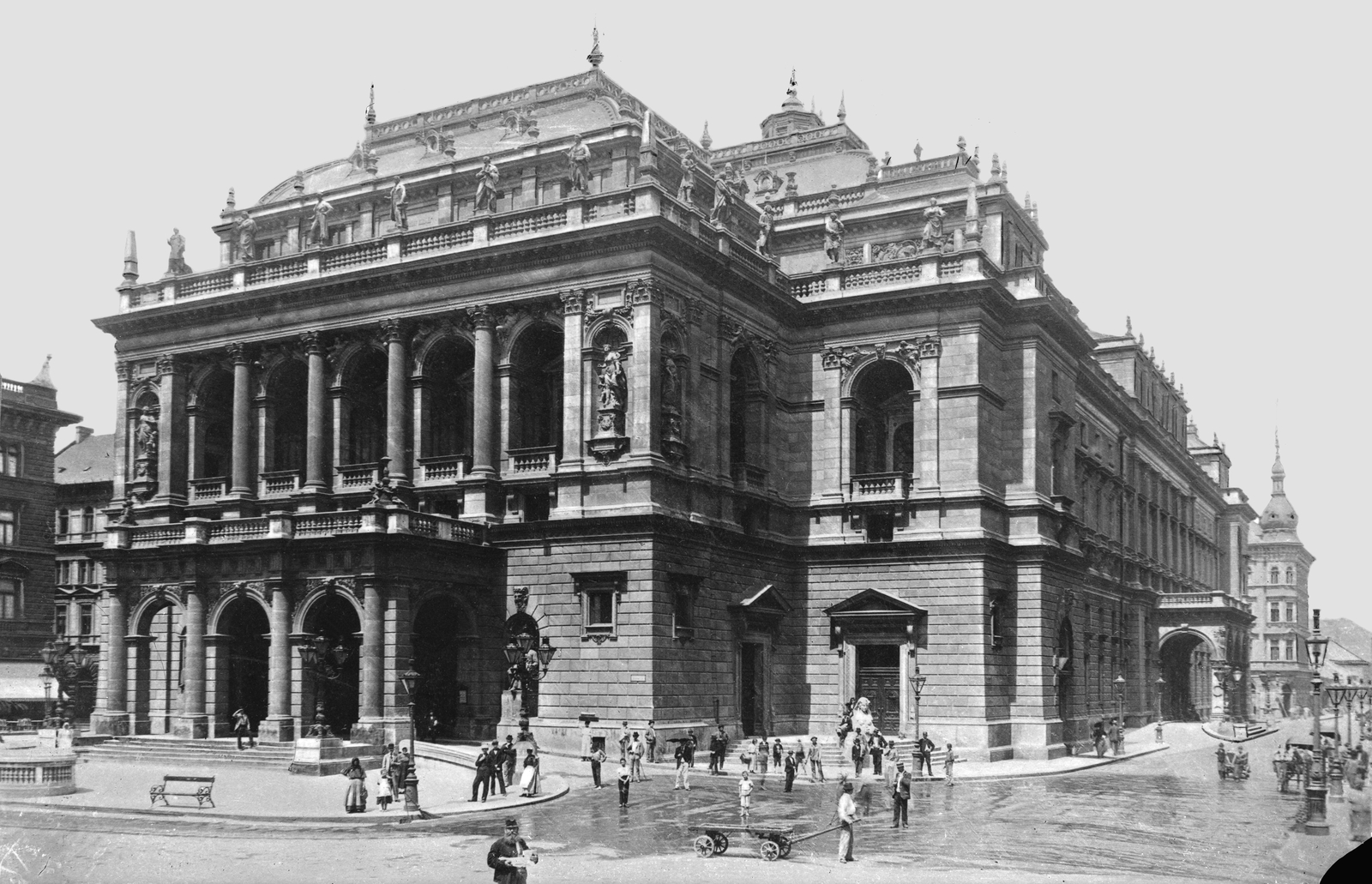 Magyarország, Budapest VI., Andrássy út, a Magyar Állami Operaház épülete (Ybl Miklós, 1884.)., 1900, Deutsche Fotothek / Brück und Sohn, operaház, Budapest, látkép, Fortepan #277781