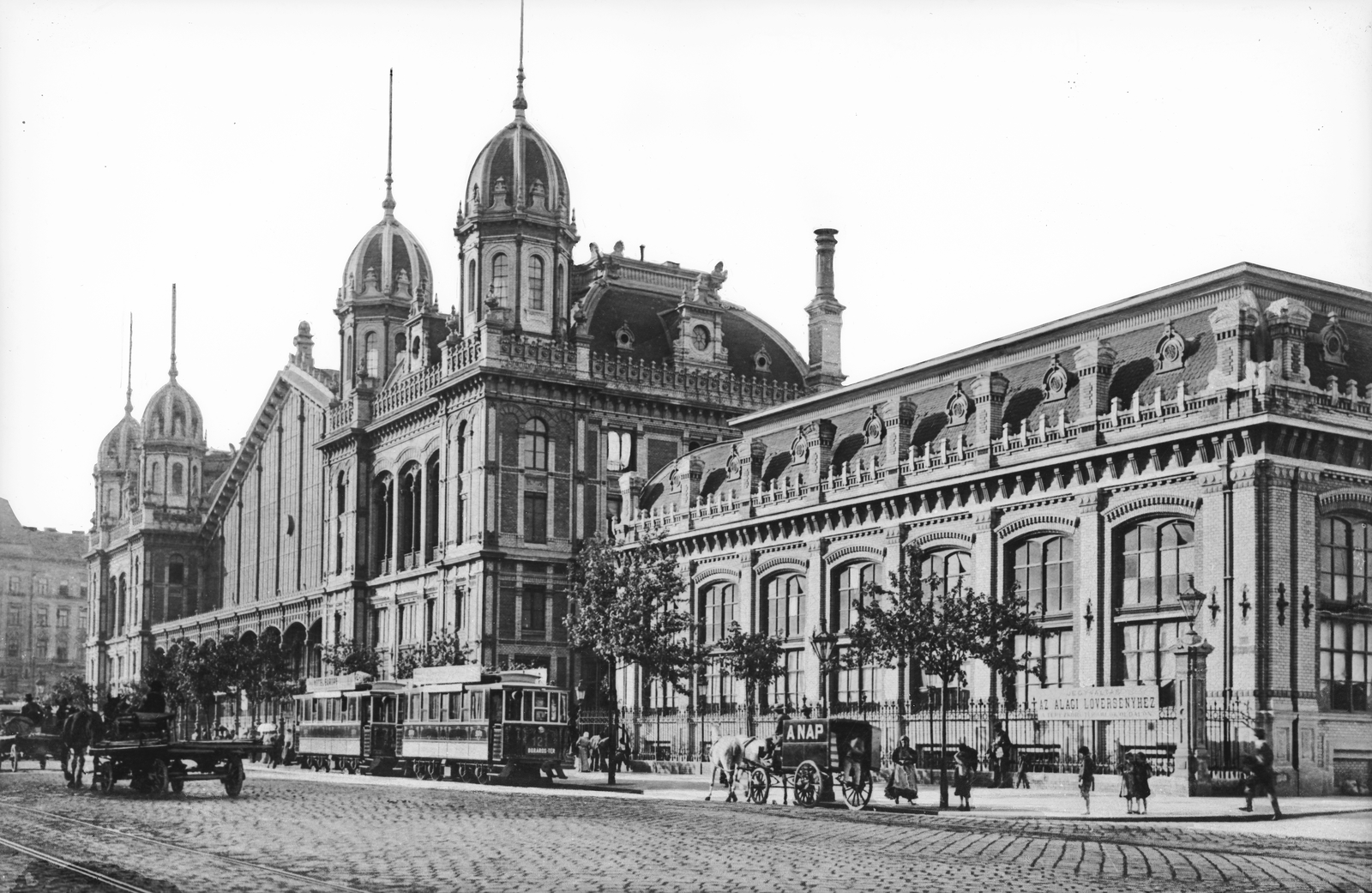 Magyarország, Budapest VI., Teréz körút, Nyugati pályaudvar., 1911, Deutsche Fotothek / Brück und Sohn, Budapest, villamos, Fortepan #277868