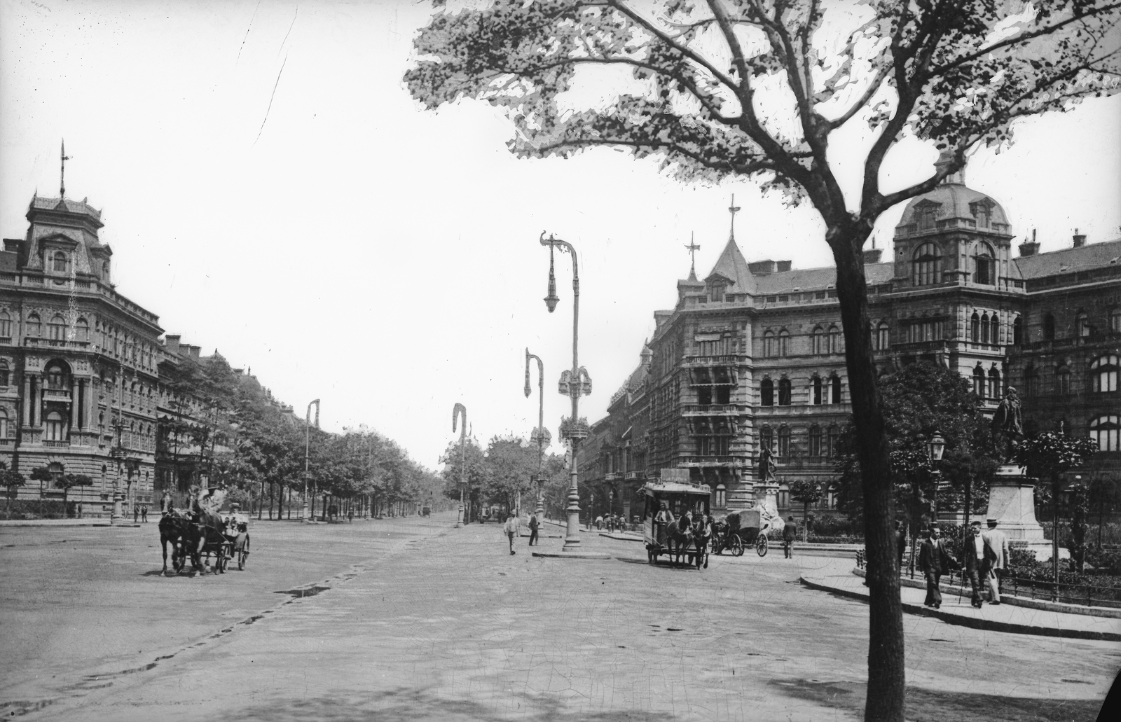 Hungary, Budapest VI., Kodály körönd (Körönd), szemben az Andrássy út Hősök tere felé vezető szakasza., 1911, Deutsche Fotothek / Brück und Sohn, Budapest, Fortepan #277872