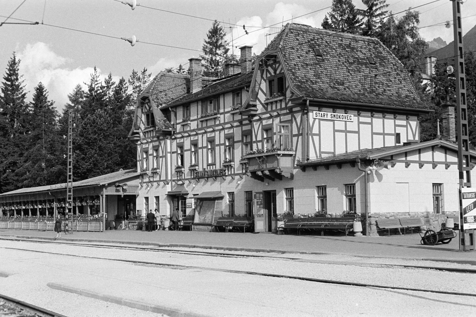 Szlovákia, Magas-Tátra, Ótátrafüred, a Tátrai Villamos Vasút (TEŽ) állomása., 1962, Artfókusz, Fábián József, Csehszlovákia, Fortepan #278452