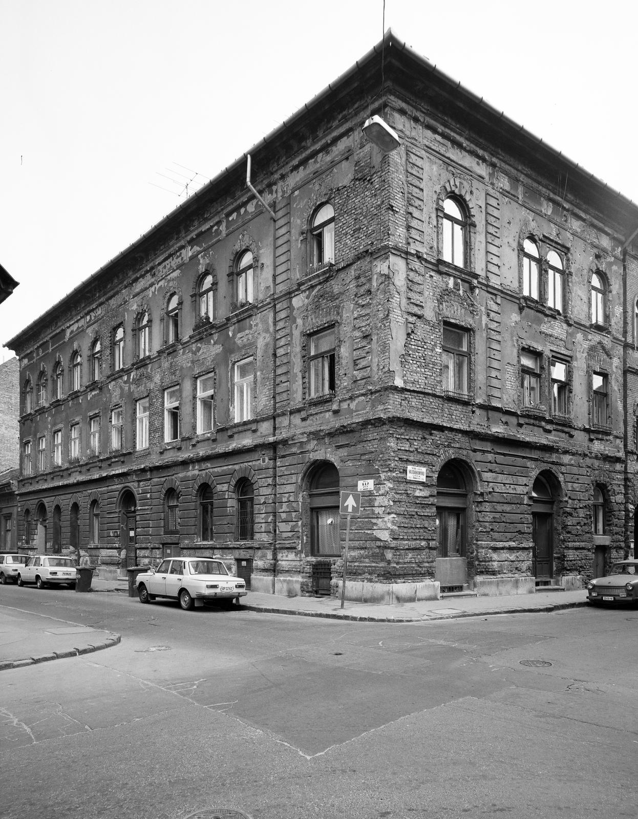Hungary, Budapest VIII., Vajdahunyad utca, szemben a Nap utca 21. számú ház., 1987, Artfókusz, Budapest, Fortepan #278940