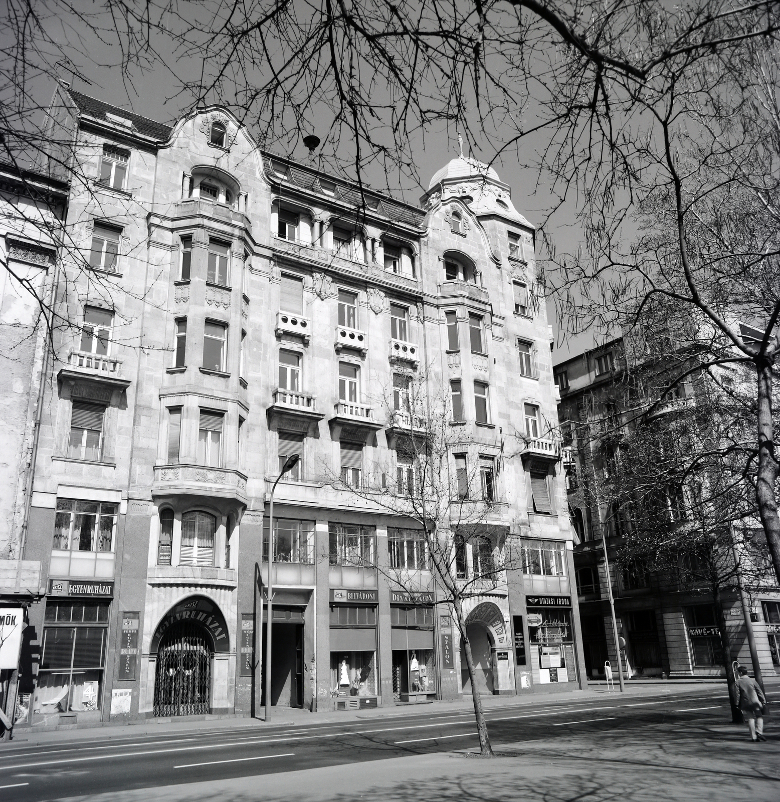 Hungary, Budapest V., József Attila utca, jobbra a Sas (Guszev) utca., 1976, Artfókusz, Budapest, Fortepan #278967