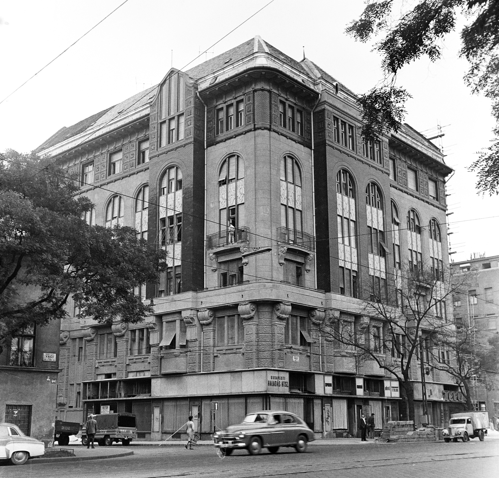 Magyarország, Budapest XIII., Váci út 28., balra a Balzac utca., 1968, Artfókusz, Fábián József, Budapest, sínpálya, Fortepan #278986