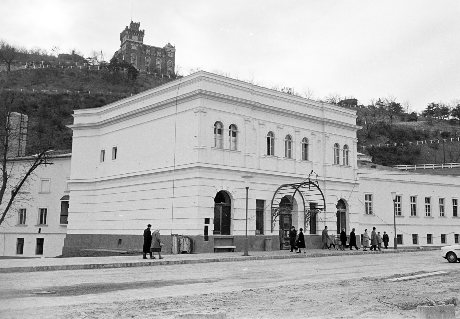 Magyarország, Budapest I., Hadnagy utca, Rác fürdő, balra fent a Schoch / Hegedűs - villa., 1964, Artfókusz, Fábián József, Budapest, Fortepan #279338