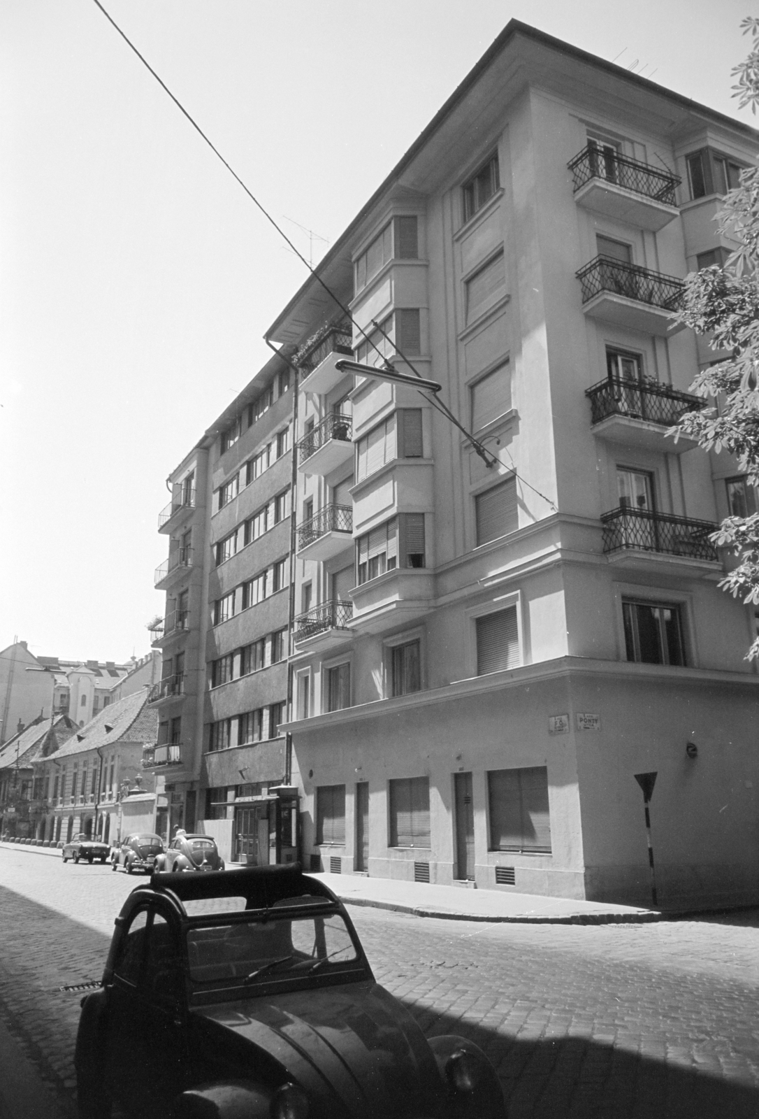 Magyarország, Budapest I., Fő utca, jobbra a Ponty utca., 1965, Artfókusz, Fábián József, Budapest, Fortepan #279489